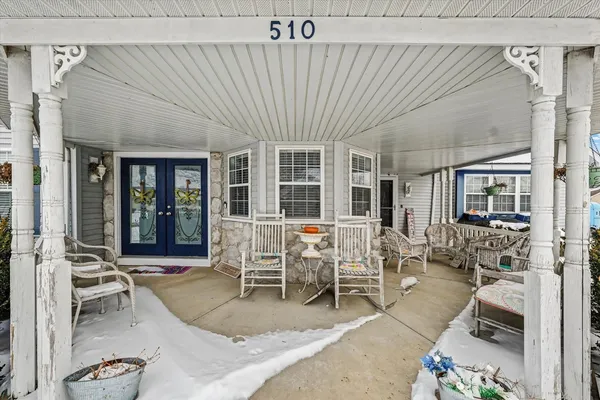 $389,900 | 510 Winston Drive, St. Joseph, IL 61873