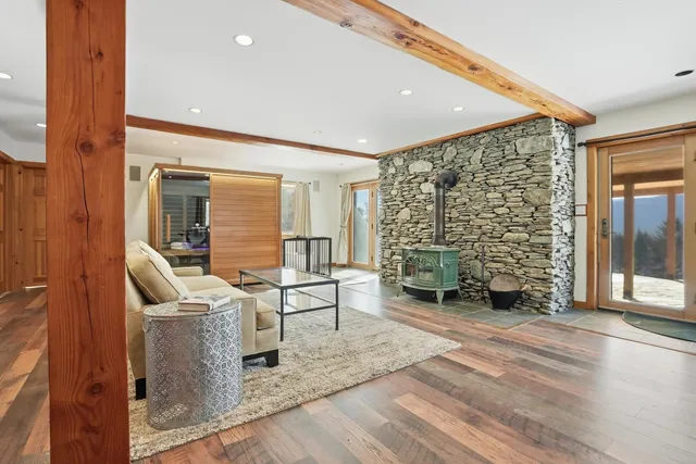 $1,825,000 | 421 Stagecoach Road, Fayston, VT 05673