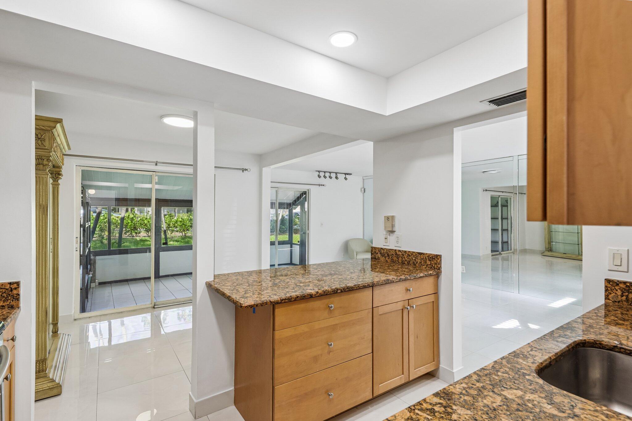 7200 Northwest 2nd Avenue, Unit 126 Boca Raton, FL 33487 - Photo 11 of 35 11-web-or-mls-NW 2nd Ave-S2906-011
