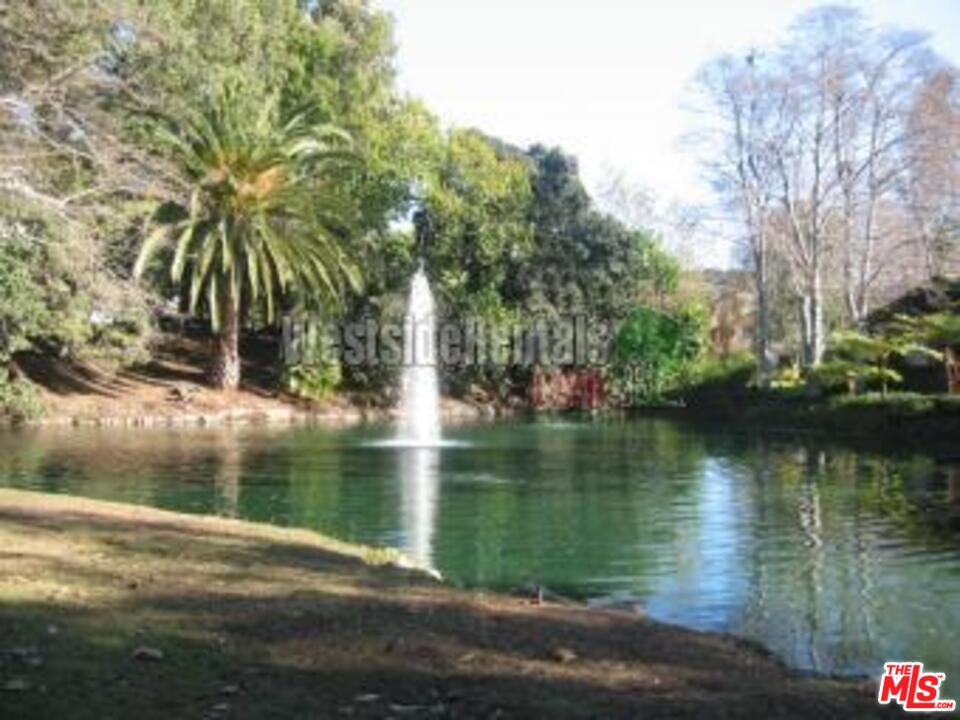 1101 Raintree Circle, Unit 101 Culver City, CA 90230 - Photo 8 of 21