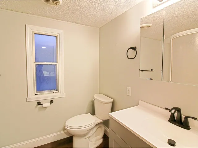 $119,500 | 20 Avenue C, Burlington, VT 05408