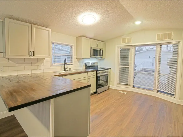 $119,500 | 20 Avenue C, Burlington, VT 05408