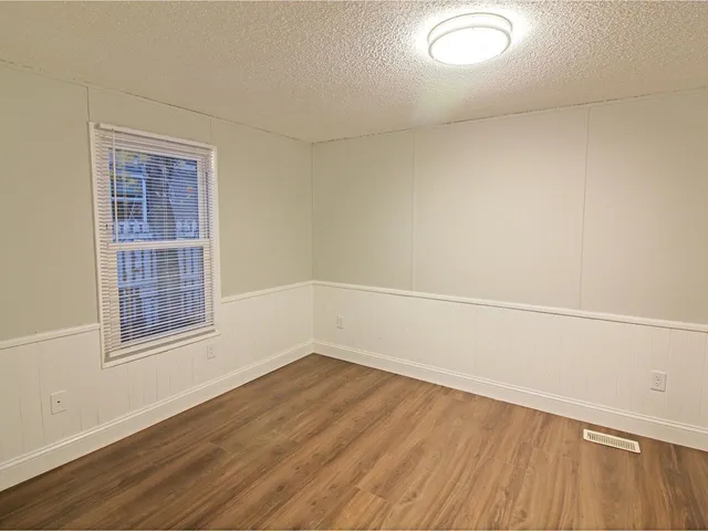 $119,500 | 20 Avenue C, Burlington, VT 05408