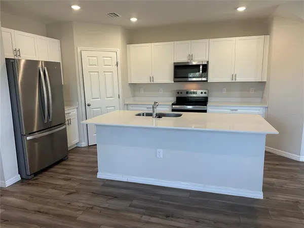 $2,250 | 3867 King Hill Drive, Haines City, FL 33844