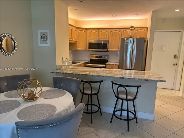 $140,000 | 1520 McKinley Street, Unit 103E, Hollywood, FL 33020