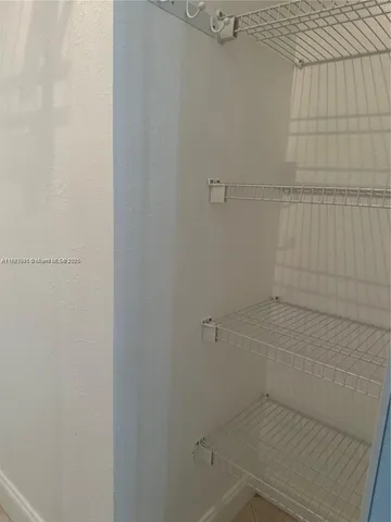 $159,900 | 1520 McKinley Street, Unit 103E, Hollywood, FL 33020