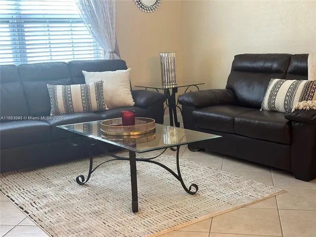 $159,900 | 1520 McKinley Street, Unit 103E, Hollywood, FL 33020