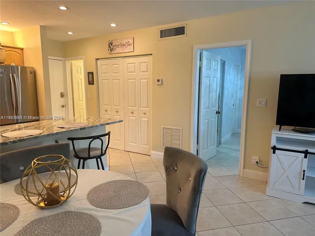 $159,900 | 1520 McKinley Street, Unit 103E, Hollywood, FL 33020