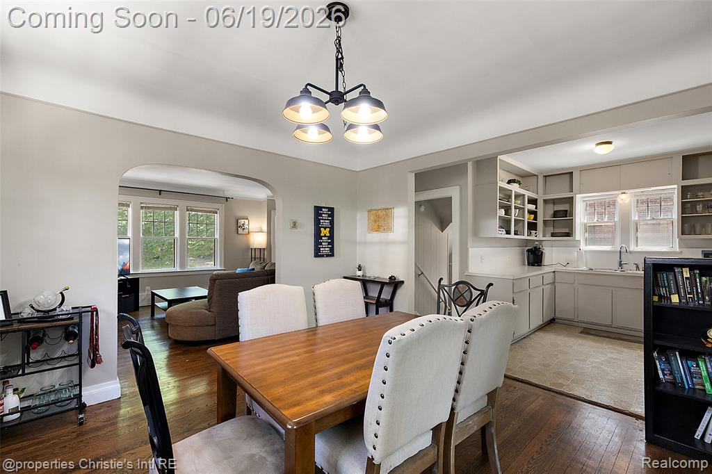 1251 Bishop Road Grosse Pointe, MI 48230 - Photo 18 of 50