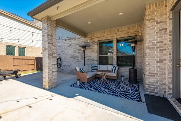 $525,000 | 6034 Lake Bridge Lane, Manvel, TX 77578