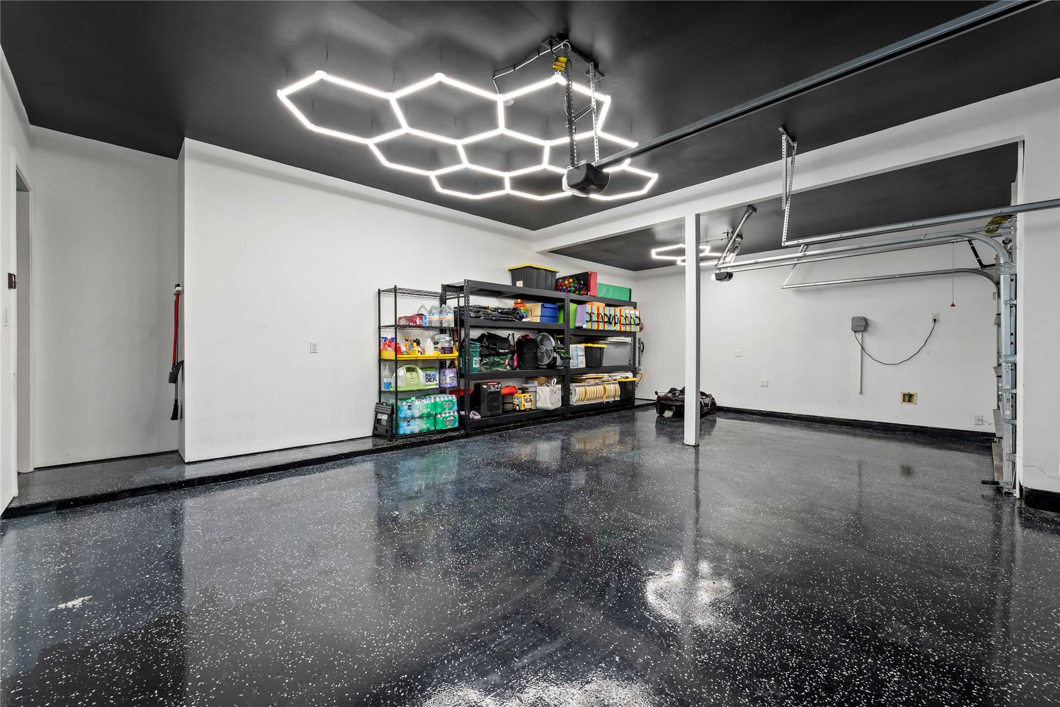 6034 Lake Bridge Lane Manvel, TX 77578 - Photo 28 of 33 a view of a garage room