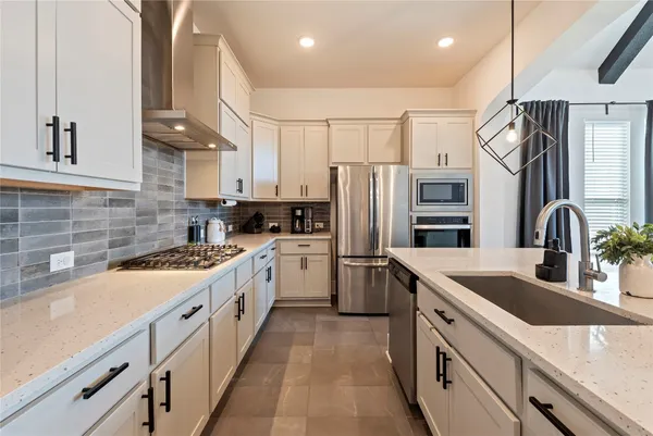 $525,000 | 6034 Lake Bridge Lane, Manvel, TX 77578