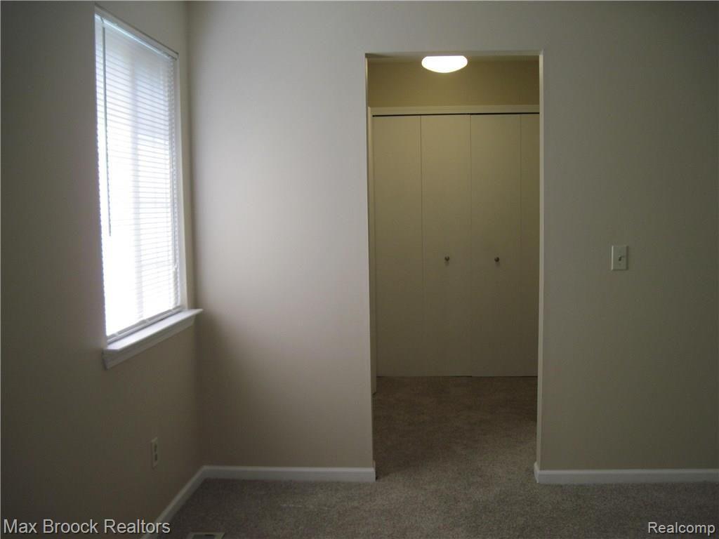 29602 Middlebelt Road, Unit 1804 Farmington, MI 48334 - Photo 12 of 15 IMG_0007.JPG
