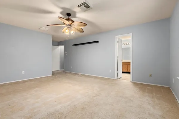 $1,900 | 1614 Wooded Acres Drive, Humble, TX 77396