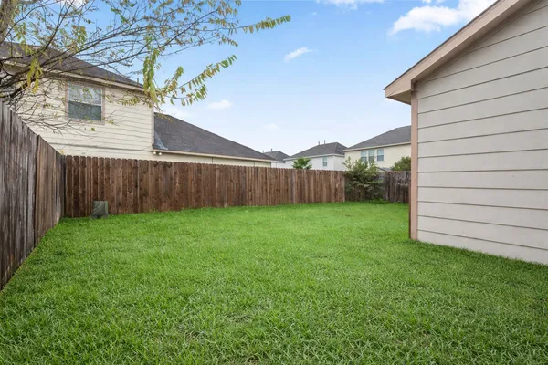 $1,900 | 1614 Wooded Acres Drive, Humble, TX 77396