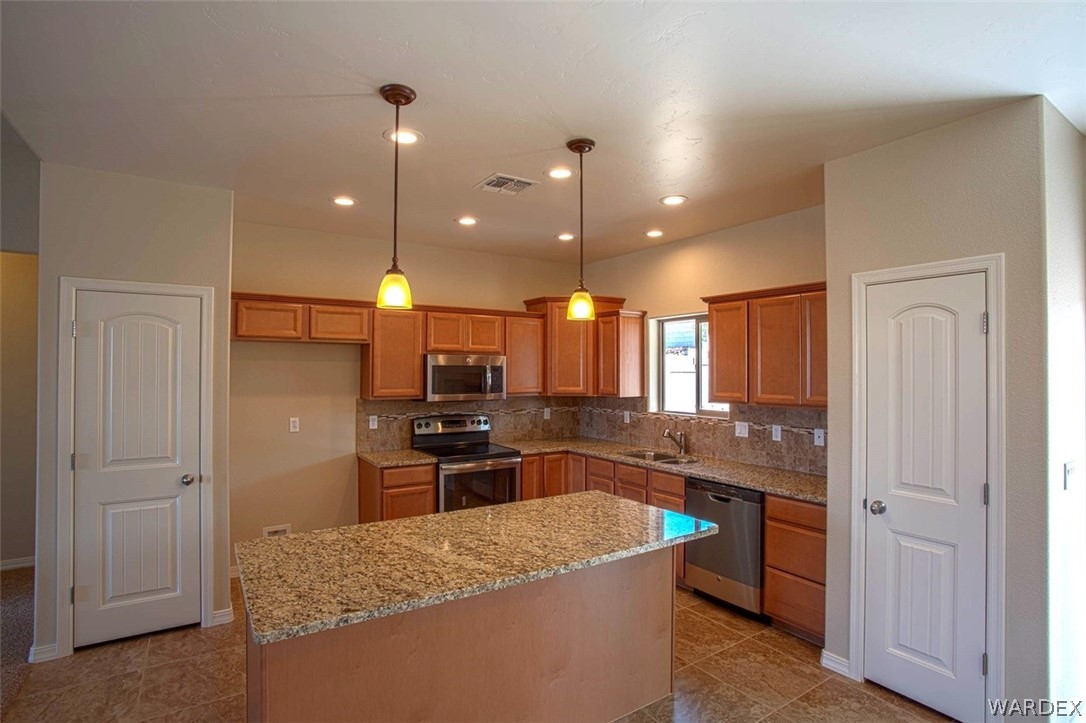 3318 Roma Road Kingman, AZ 86401 - Photo 6 of 17 Gallery Image 6