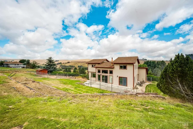 $499,999 | 1890 Johnson Avenue, Pullman, WA 99163