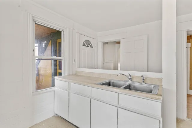 $1,650 | 278 Auburn Street, Unit 3, Manchester, NH 03103