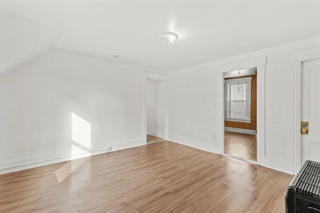 $1,650 | 278 Auburn Street, Unit 3, Manchester, NH 03103