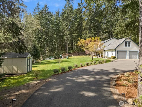 $879,000 | 5623 Northwest Millglade Lane, Bremerton, WA 98312