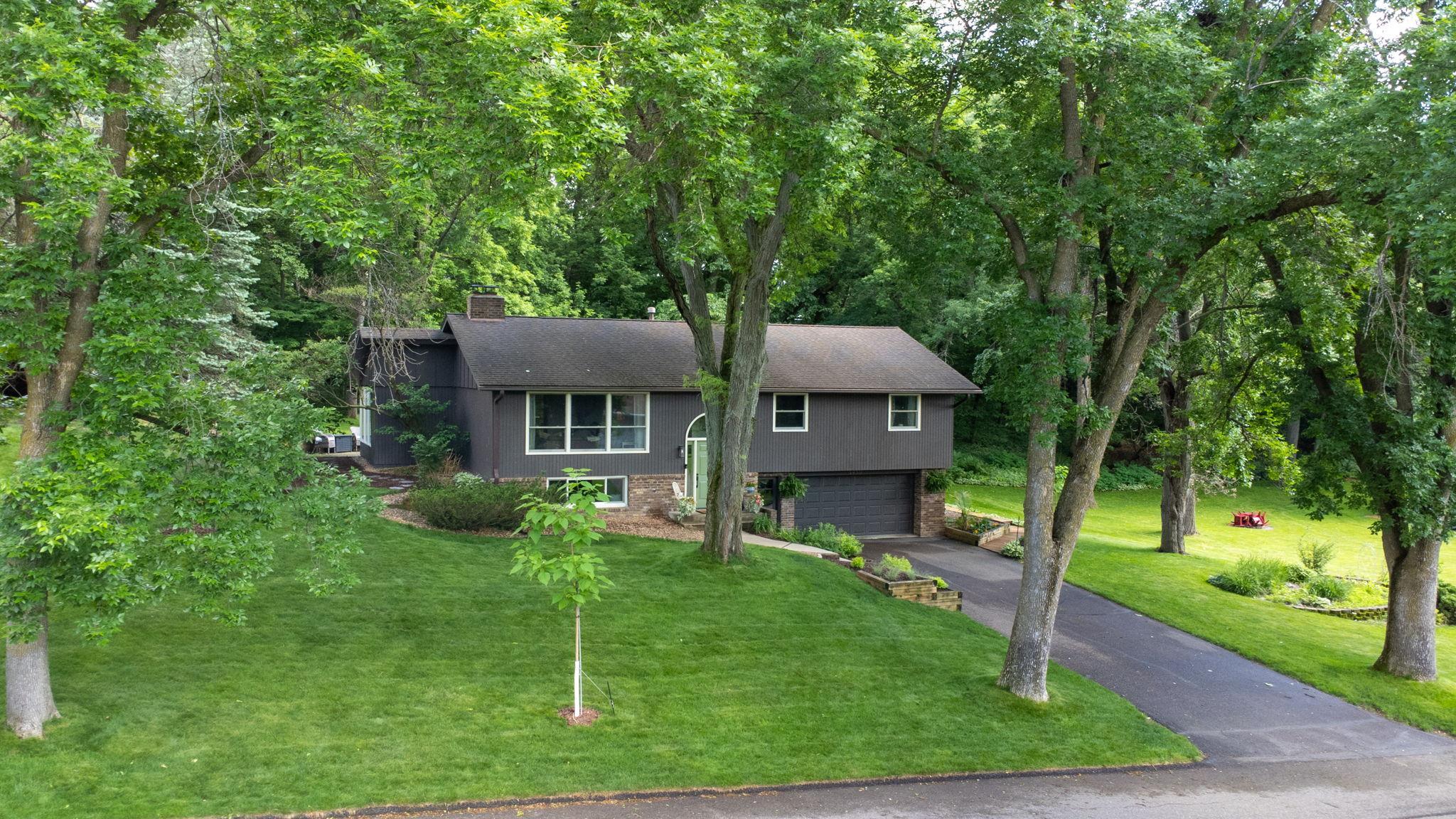 5950 Holiday Road Minnetonka, MN 55345 - Photo 32 of 39