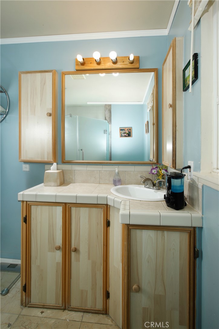 5523 Parkmor Road Calabasas, CA 91302 - Photo 10 of 26