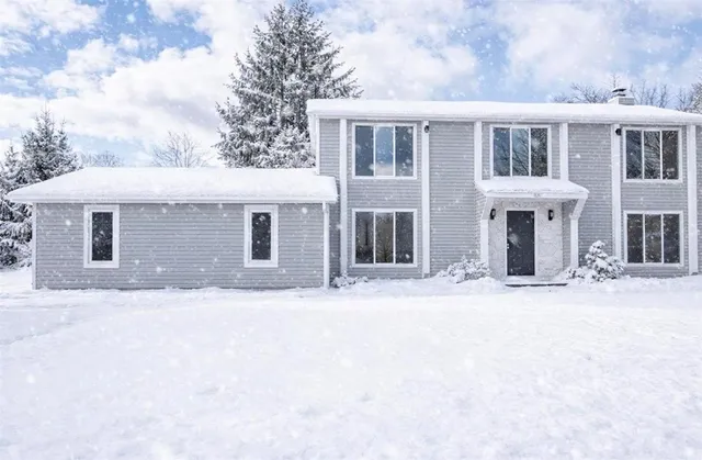 $445,500 | 351 Monroe-Wayne County Line Road, Perinton, NY 14502