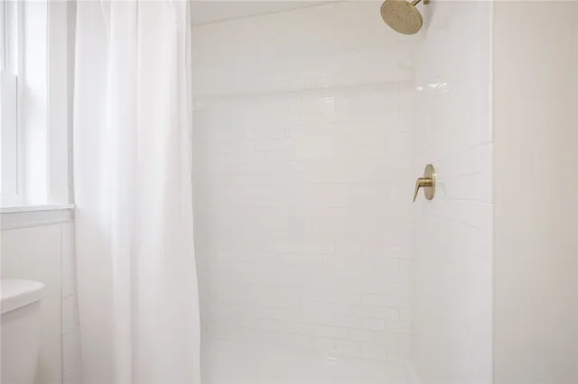 $445,500 | 351 Monroe-Wayne County Line Road, Perinton, NY 14502