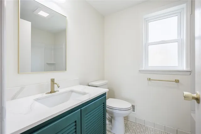 $445,500 | 351 Monroe-Wayne County Line Road, Perinton, NY 14502