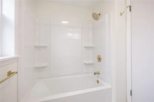 $445,500 | 351 Monroe-Wayne County Line Road, Perinton, NY 14502