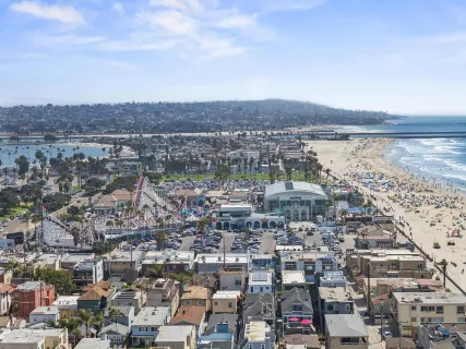 $1,774,000 | 735 Jersey Court, San Diego, CA 92109