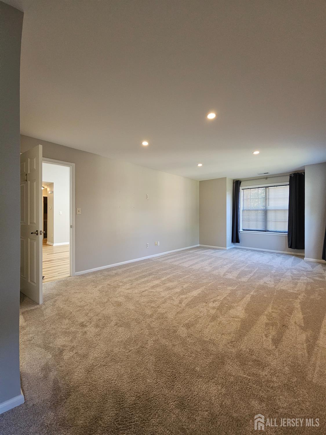 2809 Ridgefield Court Helmetta, NJ 08828 - Photo 18 of 38