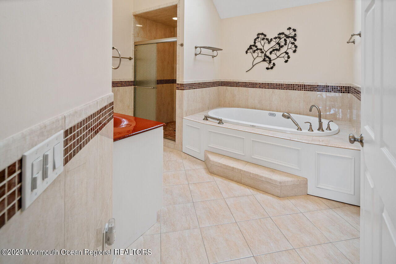 247 Mandarin Road Brick, NJ 08723 - Photo 15 of 27 m28