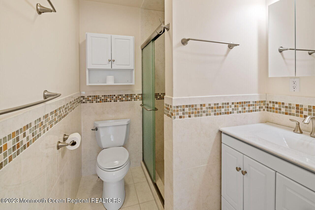 247 Mandarin Road Brick, NJ 08723 - Photo 10 of 27 m15