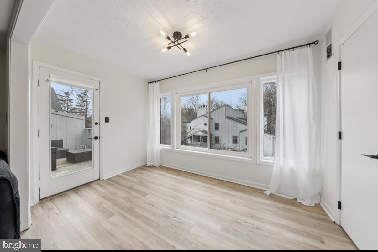 2209 Hunters Run Drive Reston, VA 20191 - Photo 20 of 30