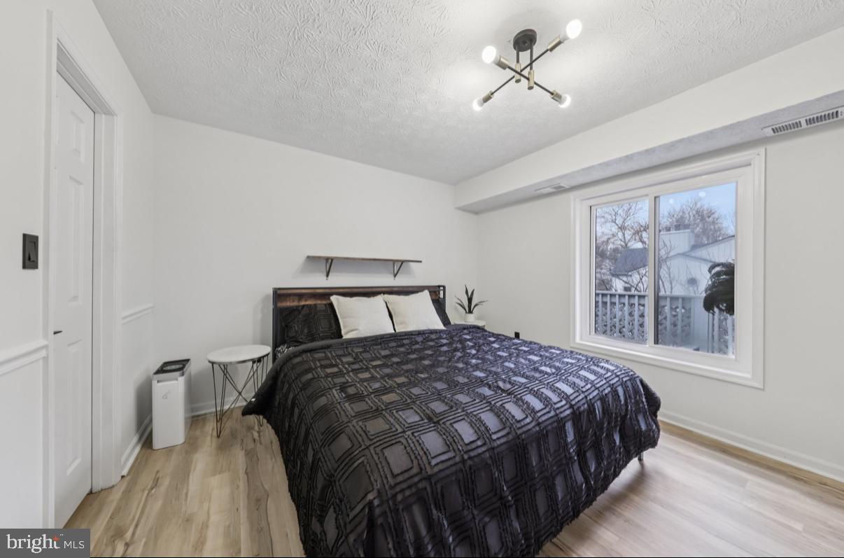 2209 Hunters Run Drive Reston, VA 20191 - Photo 23 of 30