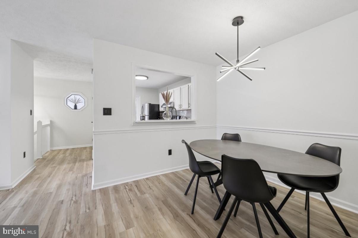 2209 Hunters Run Drive Reston, VA 20191 - Photo 8 of 30