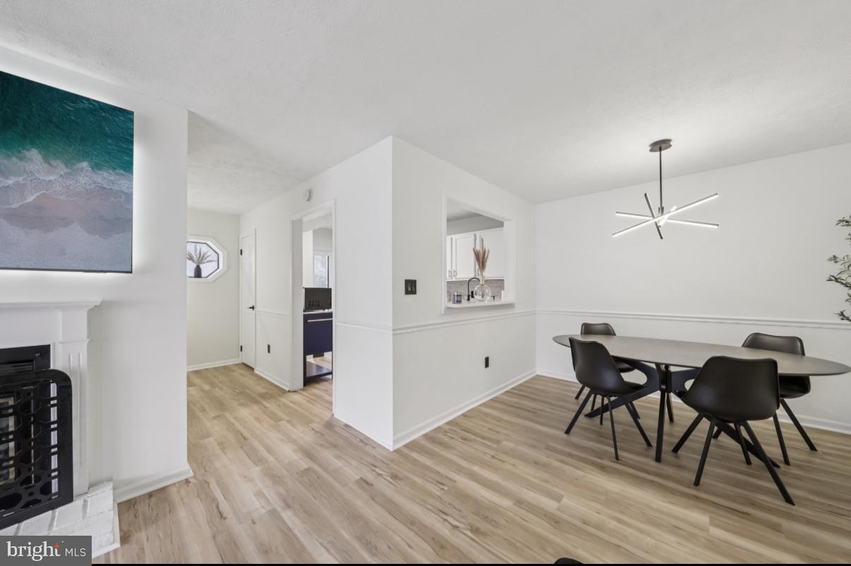 2209 Hunters Run Drive Reston, VA 20191 - Photo 9 of 30