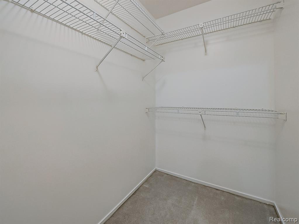 30414 Orchard Lake Road, Unit 12 Farmington, MI 48334 - Photo 17 of 33