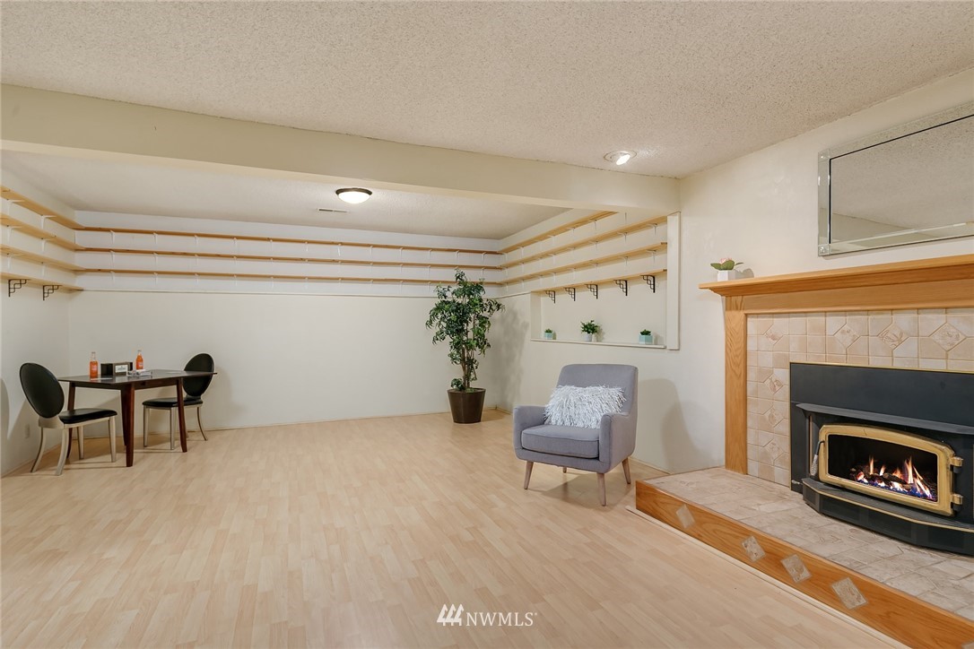 13613 196th Avenue Southeast Renton, WA 98059 - Photo 18 of 25 Gallery Image 18