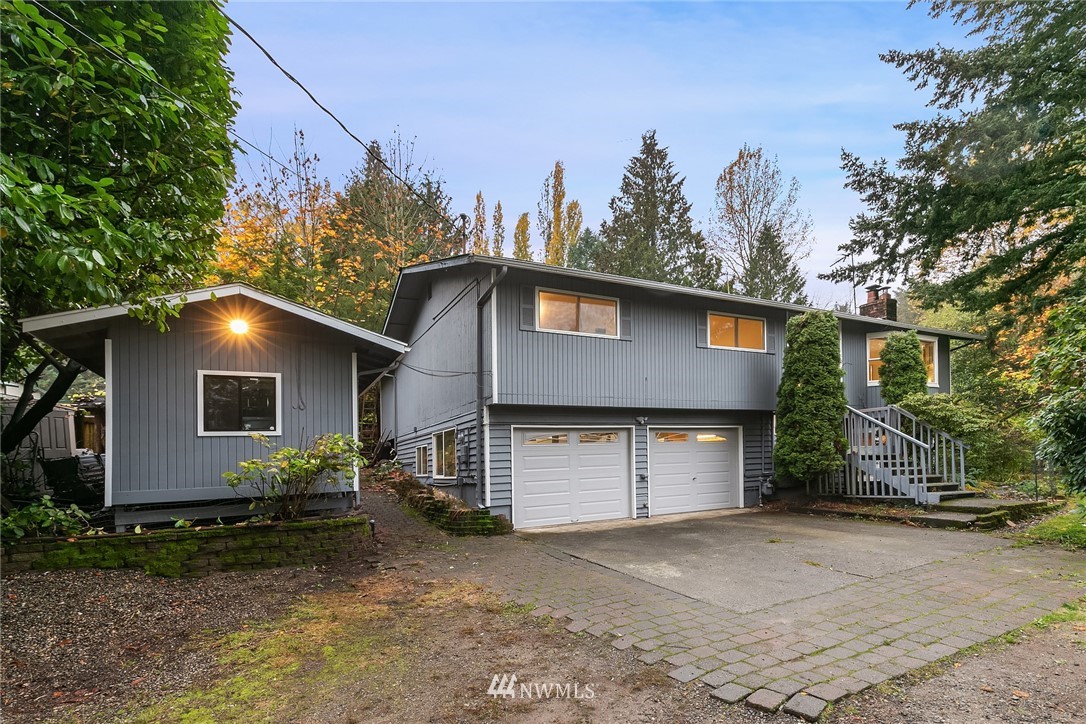 13613 196th Avenue Southeast Renton, WA 98059 - Photo 3 of 25 Gallery Image 3