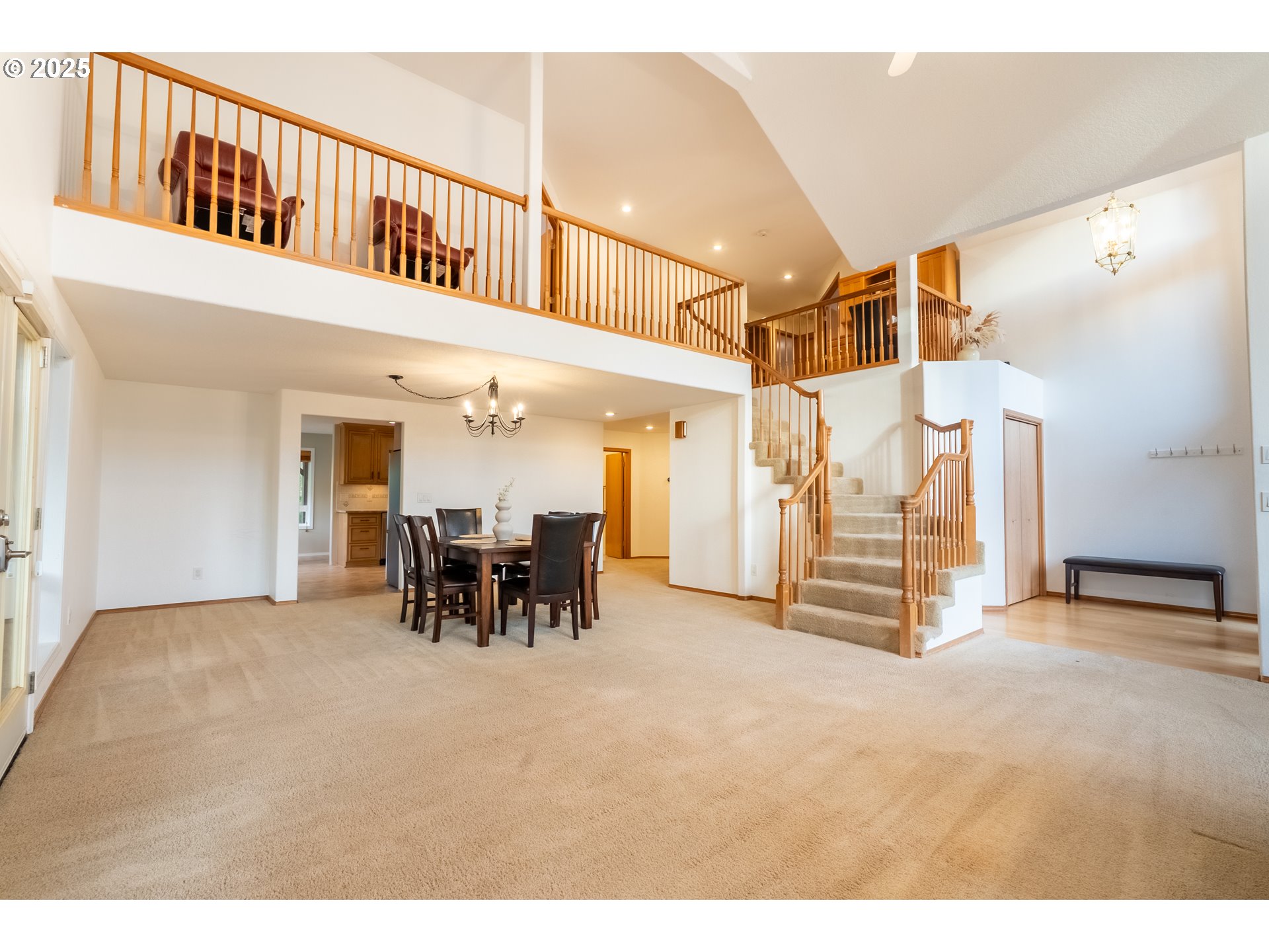 8925 Southwest 80th Avenue Portland, OR 97223 - Photo 15 of 48