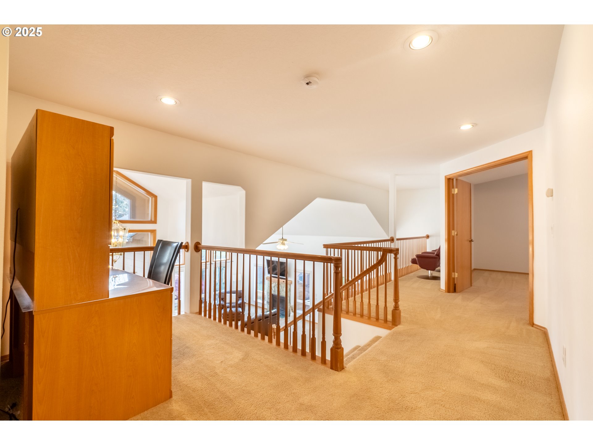 8925 Southwest 80th Avenue Portland, OR 97223 - Photo 18 of 48