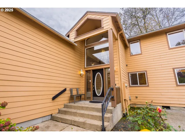 $875,000 | 8925 Southwest 80th Avenue, Portland, OR 97223