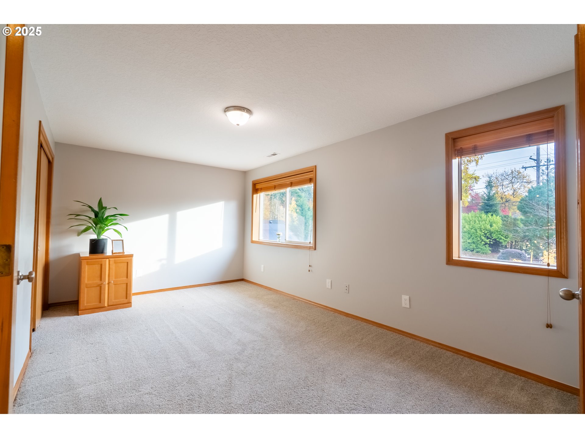 8925 Southwest 80th Avenue Portland, OR 97223 - Photo 27 of 48