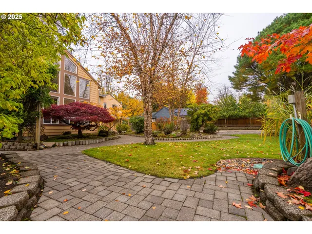 $875,000 | 8925 Southwest 80th Avenue, Portland, OR 97223