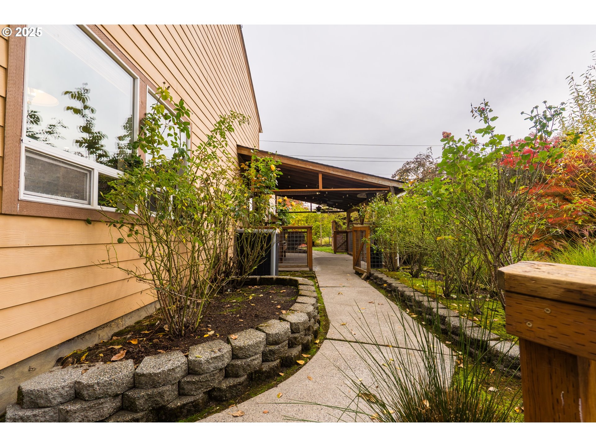 8925 Southwest 80th Avenue Portland, OR 97223 - Photo 43 of 48