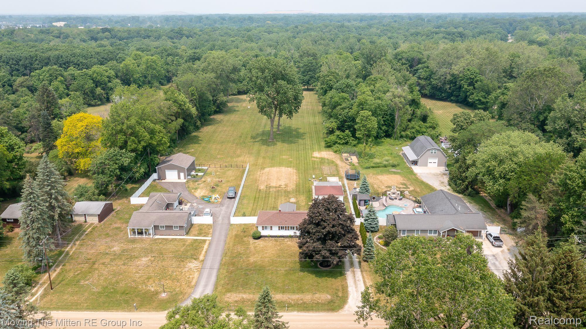 40302 Robbe Road Belleville, MI 48111 - Photo 63 of 73 Gallery Image 63