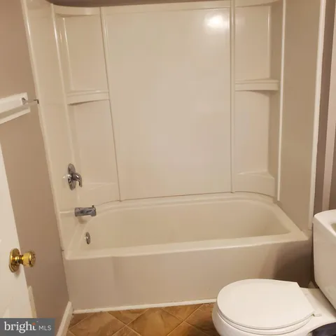 $1,300 | 314 South Locust Street, Hagerstown, MD 21740