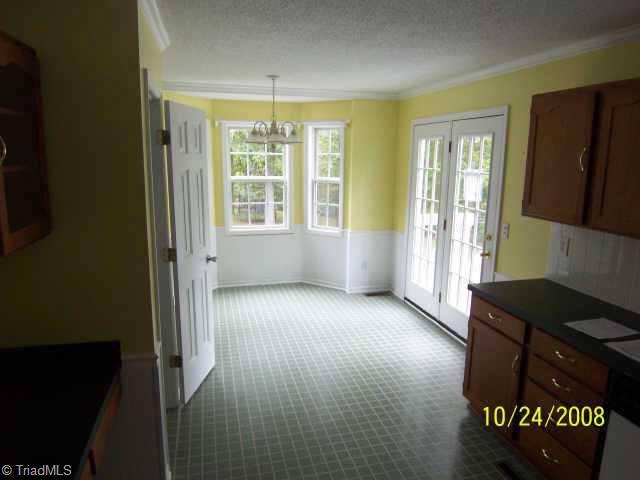 864 South Union Grove Road Lexington, NC 27295 - Photo 3 of 6 Other. dining area